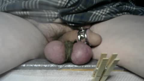 I am a total slave slut. I would like to have multiple owners to use me every day. online show from 12.03.24