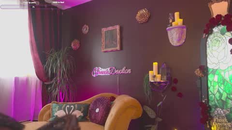 Louise or Lou 3 online show from 03.25.26