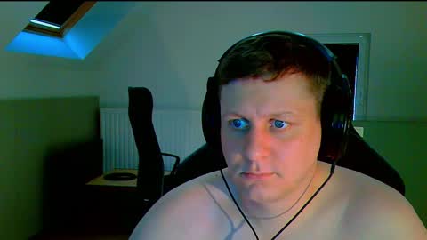 Snapshot of frenchfrieswithmayo chatting on 09.08.25 French fries online show from 09.08.25