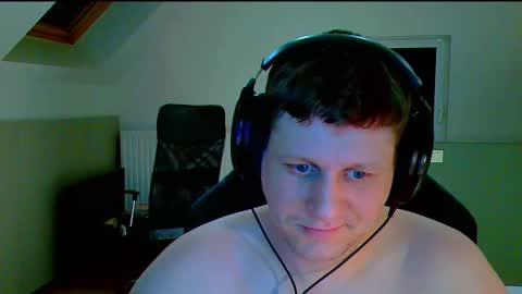 Snapshot of frenchfrieswithmayo chatting on 09.19.25 French fries online show from 09.19.25