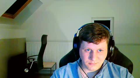 Snapshot of frenchfrieswithmayo chatting on 10.19.25 French fries online show from 10.19.25