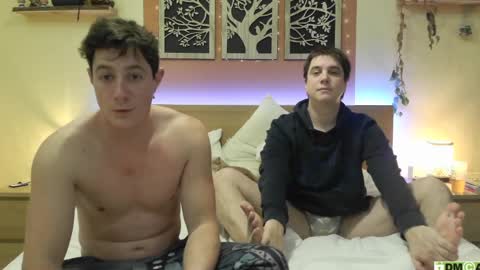 Snapshot of frenchhornybibs chatting on 01.31.25 French Horny Bibs online show from 01.31.25