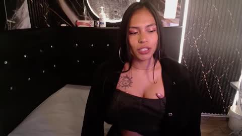 Fresh Mei online show from 10.17.25