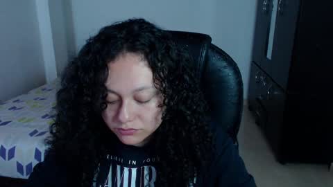 Snapshot of freud_x_louise1 chatting on 01.14.25 Louise online show from 01.14.25