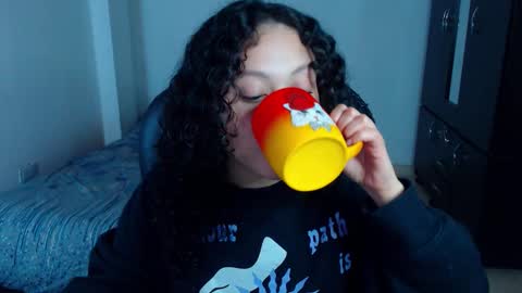 Snapshot of freud_x_louise1 chatting on 10.06.25 Louise online show from 10.06.25