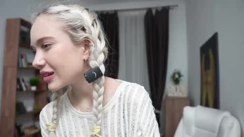 Freya online show from 03.28.26