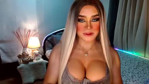 Miss Frea  online show from 10.06.25