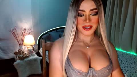 Miss Frea  online show from 10.08.25