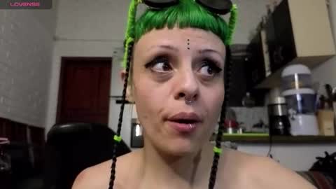 freyaa_sorceress online show from 10.13.25