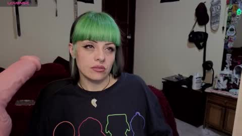 freyaa_sorceress online show from 12.21.25