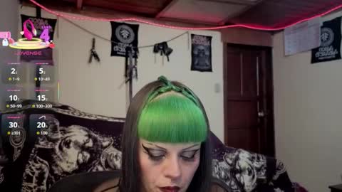 Snapshot of freyaa_sorceress chatting on 02.12.26 freyaa_sorceress online show from 02.12.26