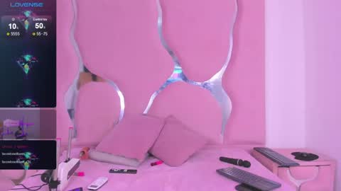 Freyaht online show from 04.17.26