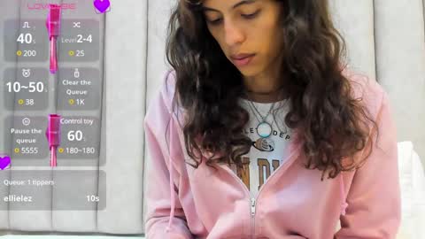 Snapshot of freyamoller chatting on 02.03.25 FREYA online show from 02.03.25