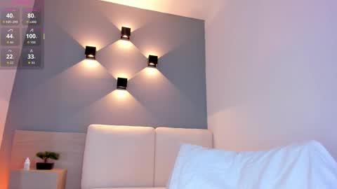 Pau. online show from 10.31.25