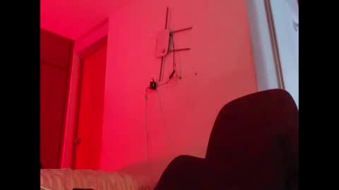 FREYJA LOREN online show from 02.23.25