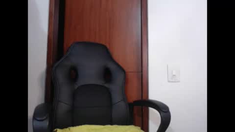 FREYJA LOREN online show from 10.14.25