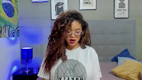 Frezzita online show from 12.20.25