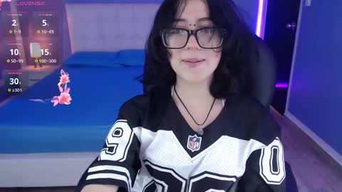 Snapshot of frida_lassi_ chatting on 12.16.24 frida_lassi_ online show from 12.16.24