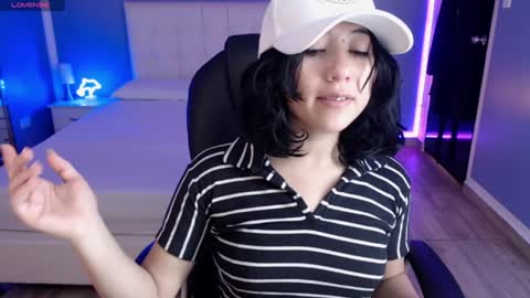 Snapshot of frida_lassi_ chatting on 01.21.25 frida_lassi_ online show from 01.21.25