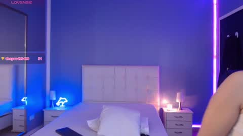 Snapshot of frida_lassi_ chatting on 01.22.25 frida_lassi_ online show from 01.22.25