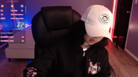 Snapshot of frida_lassi_ chatting on 01.31.25 frida_lassi_ online show from 01.31.25