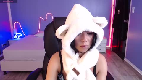 Snapshot of frida_lassi_ chatting on 02.13.25 frida_lassi_ online show from 02.13.25