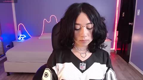 Snapshot of frida_lassi_ chatting on 02.14.25 frida_lassi_ online show from 02.14.25