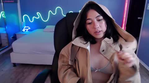 Snapshot of frida_lassi_ chatting on 02.25.25 frida_lassi_ online show from 02.25.25