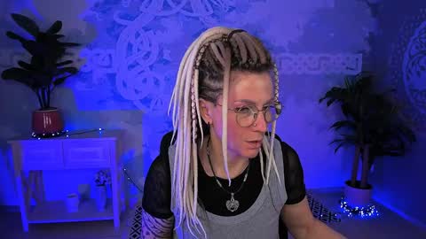 Frida Tander online show from 04.04.26