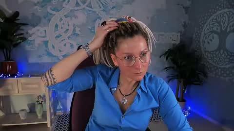 Frida Tander online show from 05.15.26