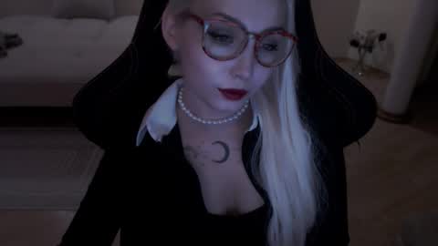 Snapshot of fromsun_forsoul chatting on 03.18.26 Lilith online show from 03.18.26