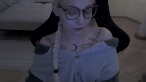 Snapshot of fromsun_forsoul chatting on 04.14.26 Lilith online show from 04.14.26