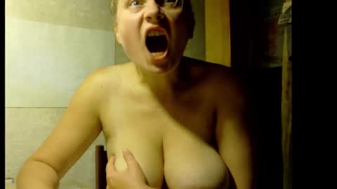 Snapshot of frumcake chatting on 09.27.25 FrumCake online show from 09.27.25