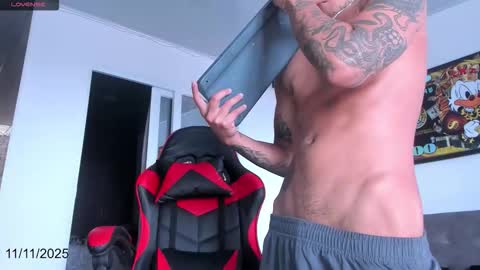 Snapshot of ftm_xxxperiencie chatting on 11.12.25 DEMONAELXX NEW ACCOUNT online show from 11.12.25