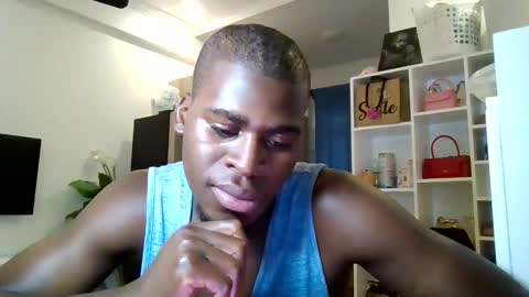 Snapshot of fuck_buoy chatting on 11.05.25 Prince online show from 11.05.25