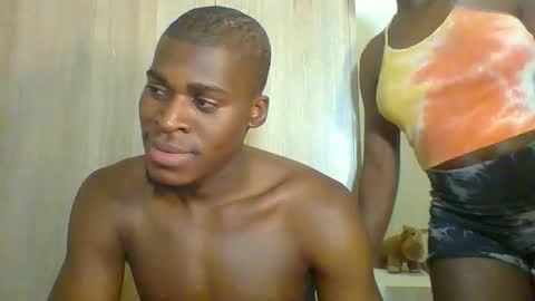 Snapshot of fuck_buoy chatting on 11.06.25 Prince online show from 11.06.25