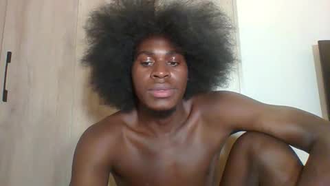 Snapshot of fuck_buoy chatting on 11.07.25 Prince online show from 11.07.25