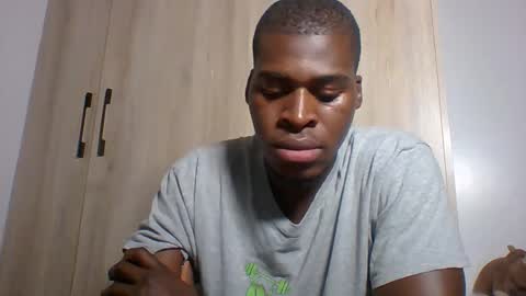 Snapshot of fuck_buoy chatting on 11.14.25 Prince online show from 11.14.25