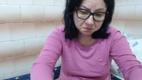 Snapshot of fuck_my_face chatting on 01.03.25 Ella online show from 01.03.25