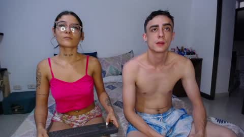 Snapshot of fuckc0uple chatting on 12.22.24 Lauuuu n TheLuckyGuy online show from 12.22.24