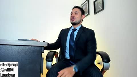 Snapshot of fuckerwate chatting on 12.18.24 SERGIO THE SEX LAWYER online show from 12.18.24