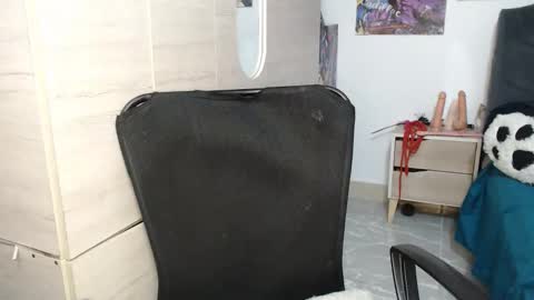 Mia and Gary  online show from 11.29.25