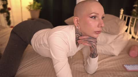 Eva         all my links   online show from 01.25.25