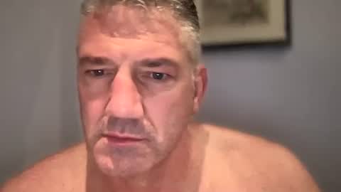 Snapshot of fullback_15 chatting on 10.05.25 fullback_15 online show from 10.05.25