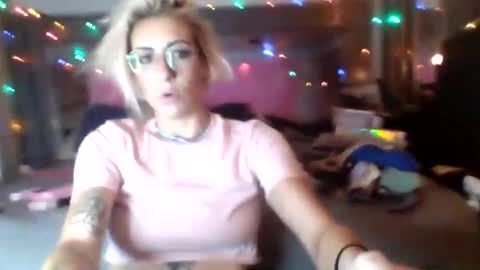 Snapshot of fullerh967 chatting on 10.30.25 Deeztitties online show from 10.30.25