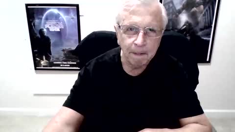 Snapshot of funclemike chatting on 09.25.25 funclemike online show from 09.25.25