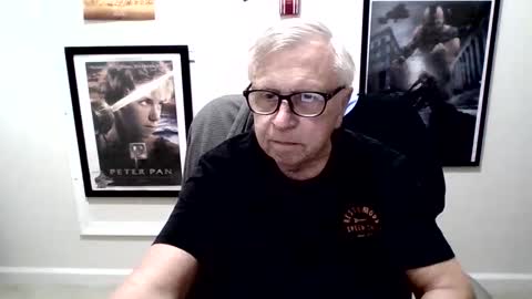 Snapshot of funclemike chatting on 11.07.25 funclemike online show from 11.07.25