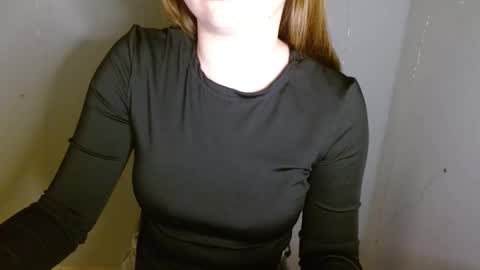 Snapshot of funemma000 chatting on 02.11.26 Emma online show from 02.11.26