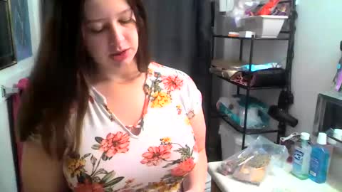 Linnys Palace online show from 09.22.25