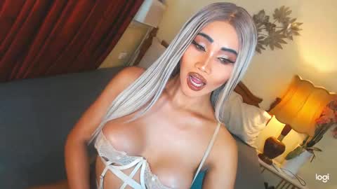 Snapshot of funtastic_harlow chatting on 04.28.26 Maddonna online show from 04.28.26